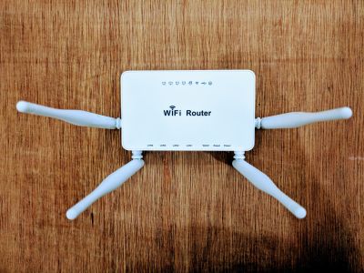 ZBT WR8305RT (Top View) ZBT WR8305RT (Top View)